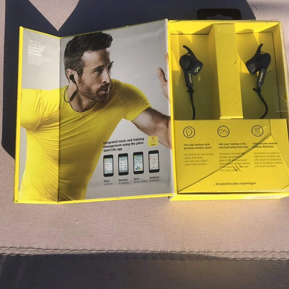 NEW in box Earbuds by Jabra sport pulse in-ear heart rate monitoring